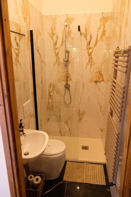Romantic Suite 比萨 外观 照片